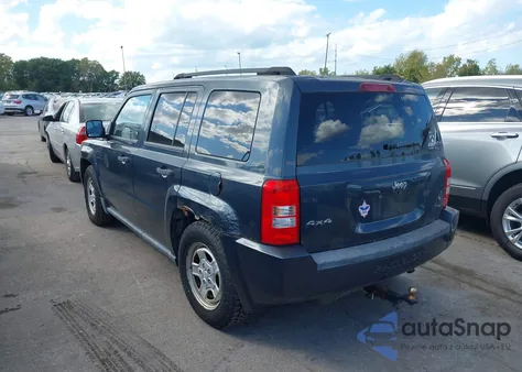 2007 Jeep Patriot Sport z USA, uszkodzony, nr VIN 1J8FF28W17D352321